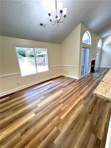 3320 Barberry LN, Virginia Beach, VA 23453