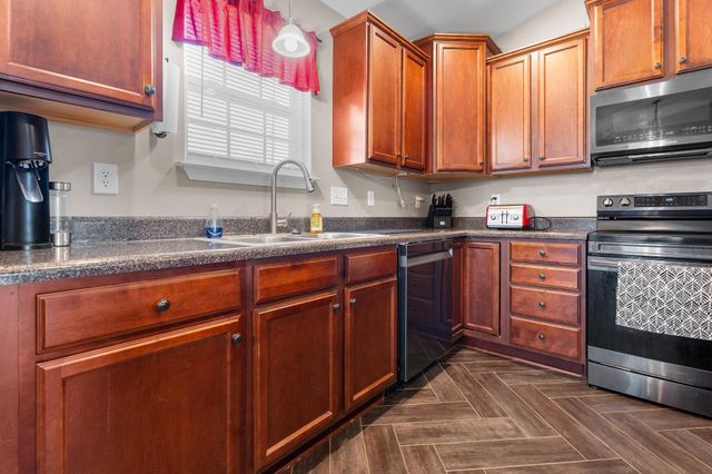 271 Walcott Dr, Lyman, SC 29365