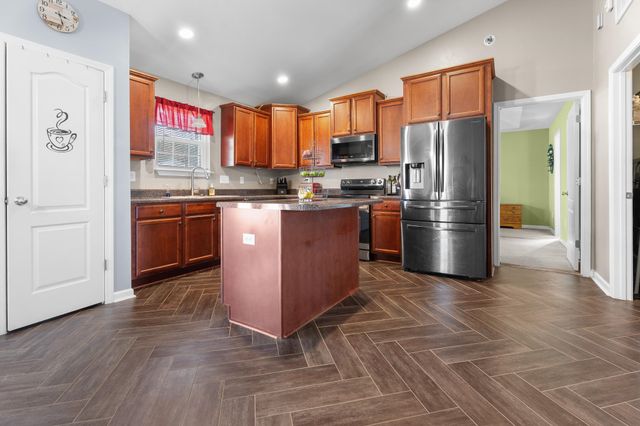 271 Walcott Dr, Lyman, SC 29365