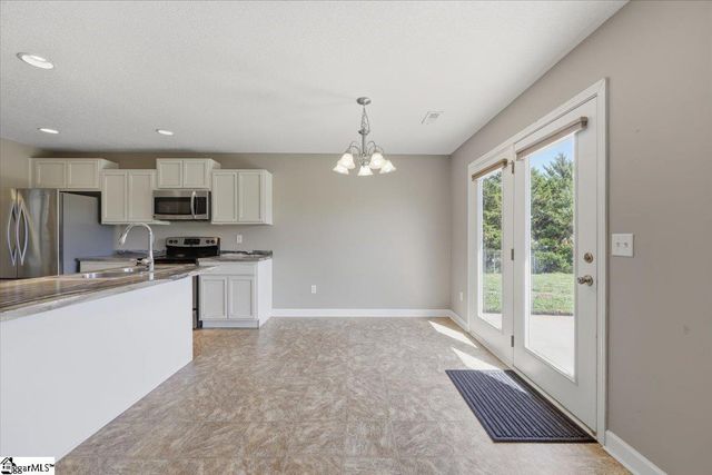 301 W Gap Creek Road, Greer, SC 29651