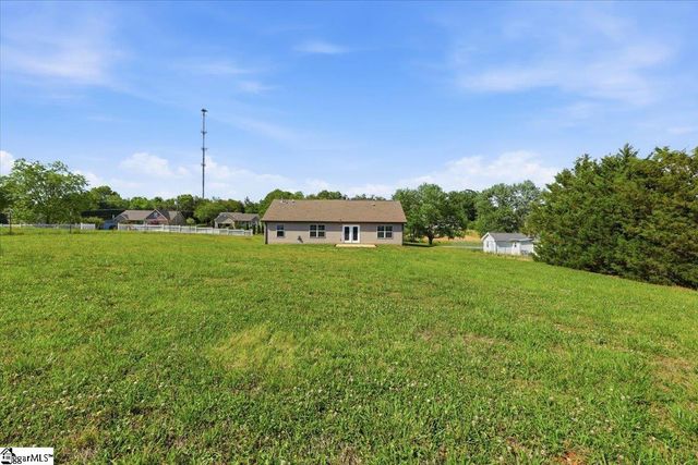 301 W Gap Creek Road, Greer, SC 29651