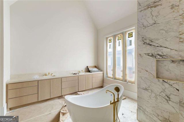 175 Pebble Trail, Alpharetta, GA 30009