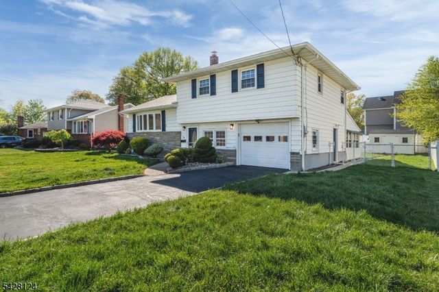 36 Charles St, Clark Twp., NJ 07066