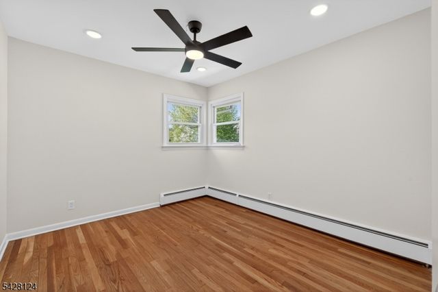 36 Charles St, Clark Twp., NJ 07066