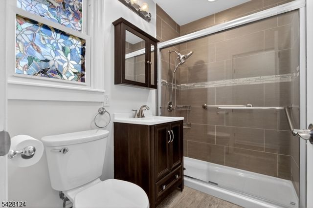 36 Charles St, Clark Twp., NJ 07066