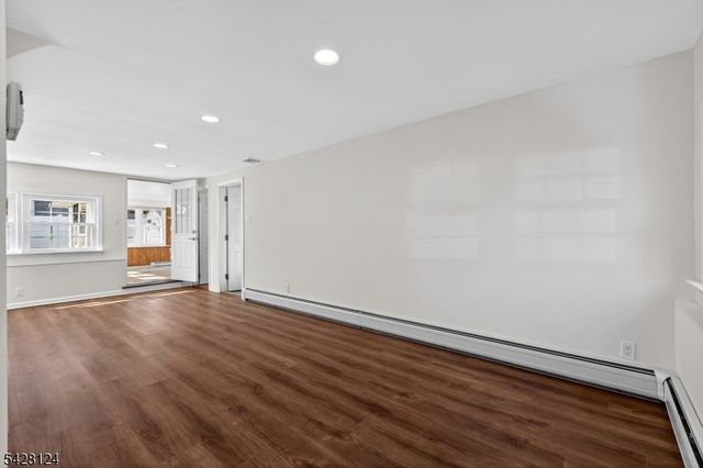 36 Charles St, Clark Twp., NJ 07066