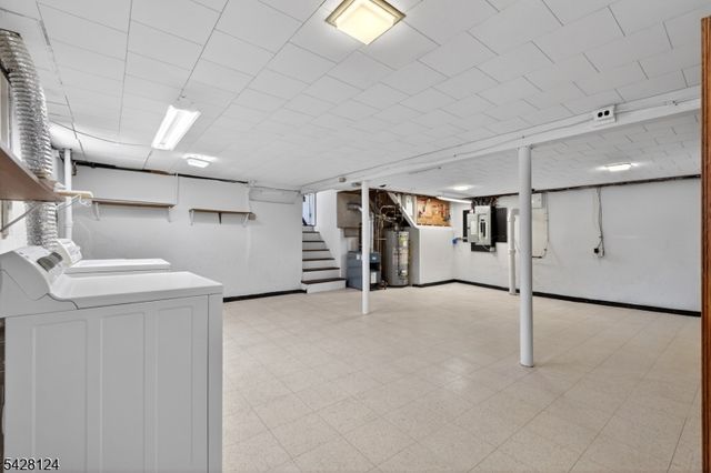 36 Charles St, Clark Twp., NJ 07066