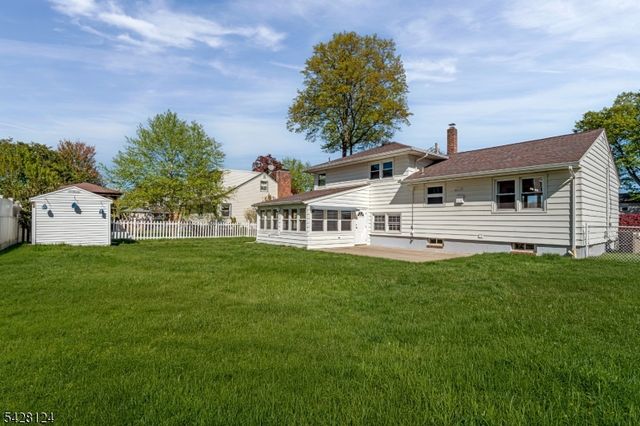 36 Charles St, Clark Twp., NJ 07066