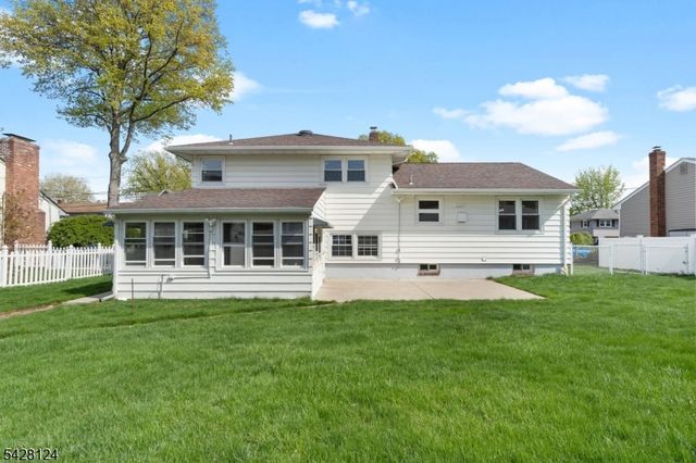 36 Charles St, Clark Twp., NJ 07066