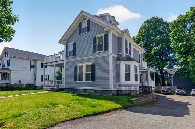 219 Lynn Fells Pkwy 3, Melrose, MA 02176