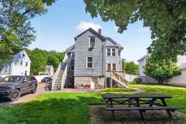 219 Lynn Fells Pkwy 3, Melrose, MA 02176
