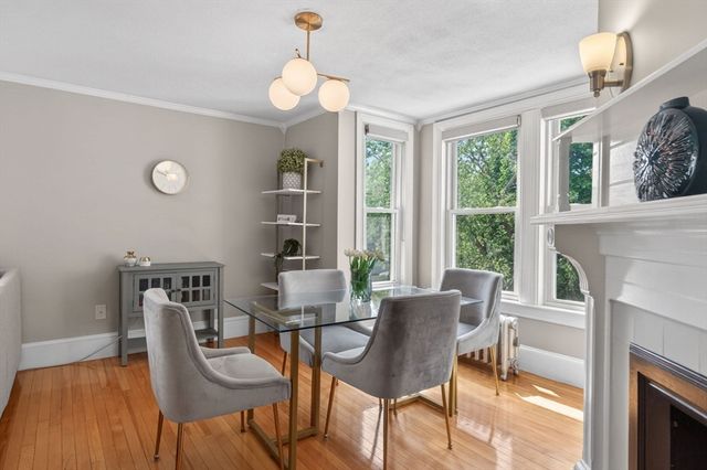 219 Lynn Fells Pkwy 3, Melrose, MA 02176