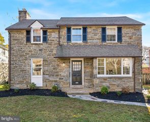 146 HENLEY RD, Wynnewood, PA 19096