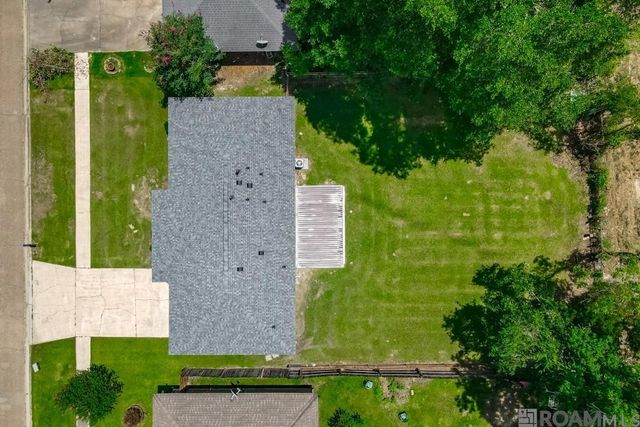8845 Hickcock Dr, Baton Rouge, LA 70811