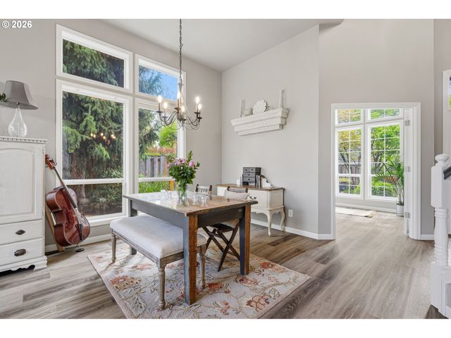 14058 CHATHAM Ct, Lake Oswego, OR 97035