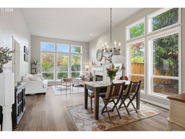 14058 CHATHAM Ct, Lake Oswego, OR 97035