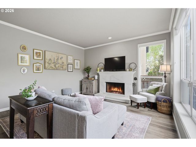 14058 CHATHAM Ct, Lake Oswego, OR 97035