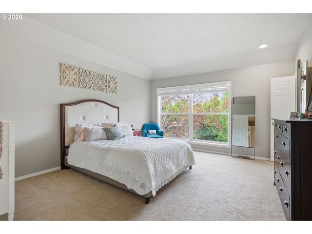 14058 CHATHAM Ct, Lake Oswego, OR 97035