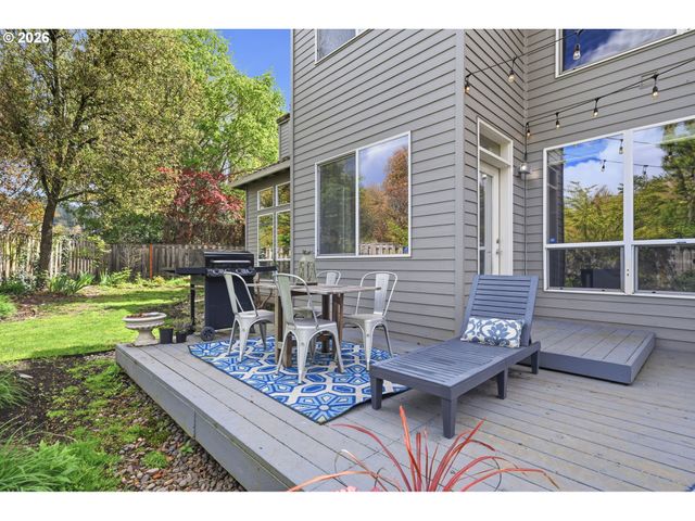 14058 CHATHAM Ct, Lake Oswego, OR 97035