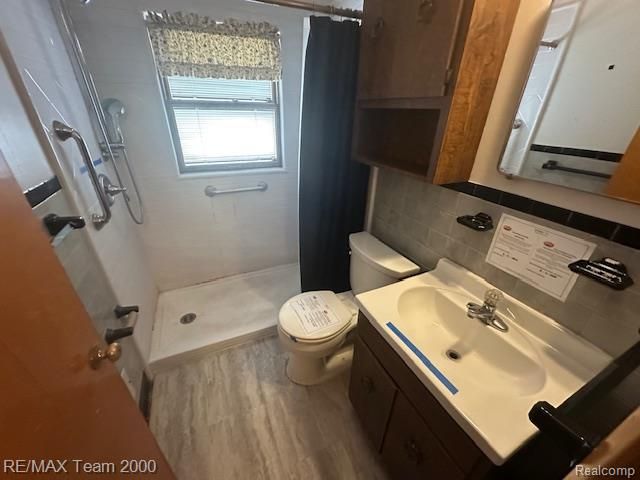 16354 Drake Street, Southgate, MI 48195