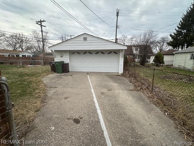 16354 Drake Street, Southgate, MI 48195
