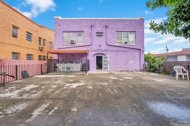 1554 SW 5th Street 11c, Miami, FL 33135