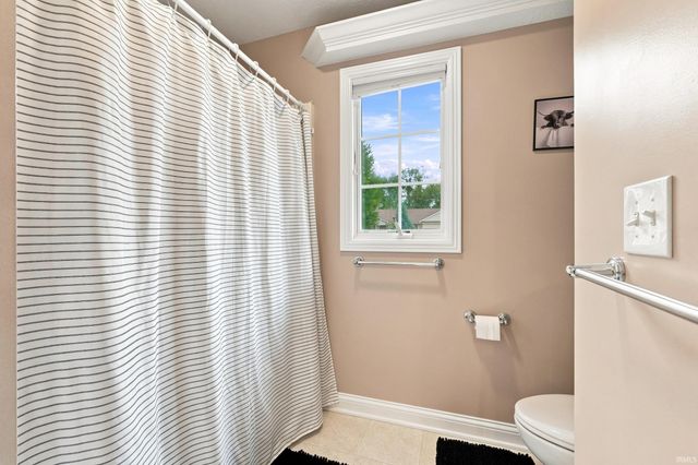 15905 Lebaron Lane, Huntertown, IN 46748