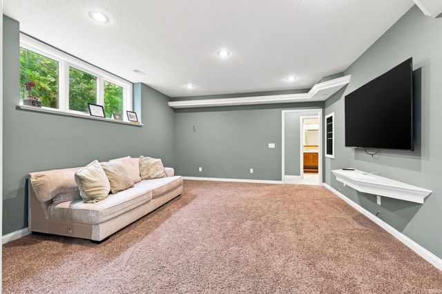 15905 Lebaron Lane, Huntertown, IN 46748