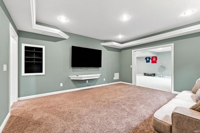 15905 Lebaron Lane, Huntertown, IN 46748