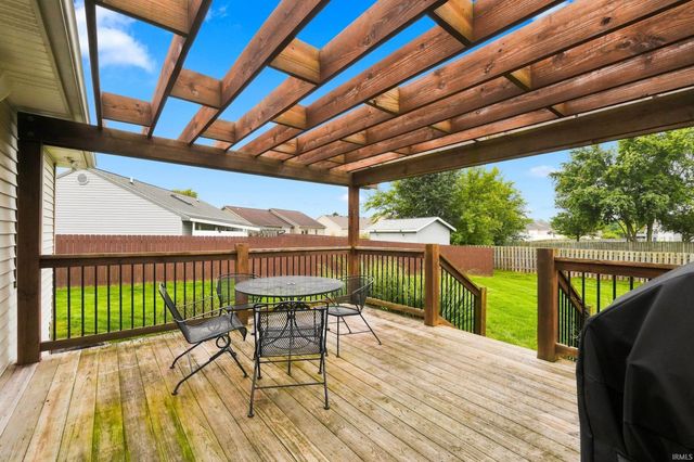 15905 Lebaron Lane, Huntertown, IN 46748