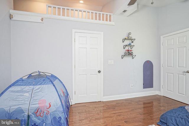 930 N DELSEA DR, Clayton, NJ 08312