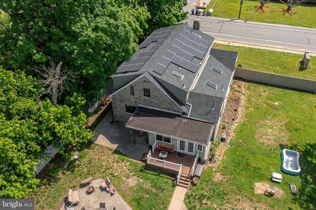 930 N DELSEA DR, Clayton, NJ 08312