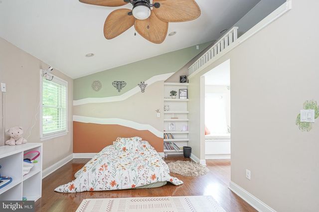 930 N DELSEA DR, Clayton, NJ 08312