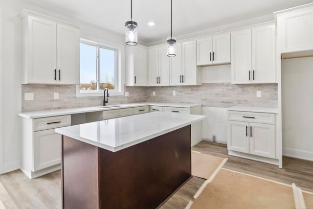 45537 Gable Drive, Macomb, MI 48088