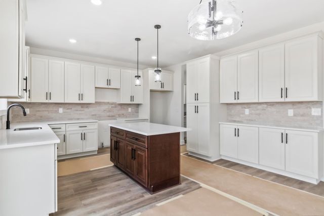 45537 Gable Drive, Macomb, MI 48088