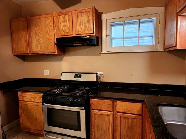 4126 W Wellington Avenue 1, Chicago, IL 60641