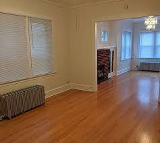4126 W Wellington Avenue 1, Chicago, IL 60641