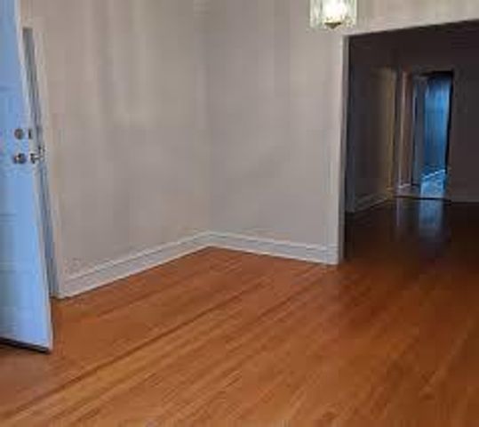 4126 W Wellington Avenue 1, Chicago, IL 60641