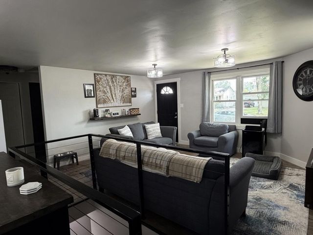 521 COTTAGE GROVE AVENUE, Green Bay, WI 54304