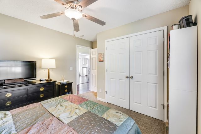 141 Stones River Ln, Murfreesboro, TN 37128