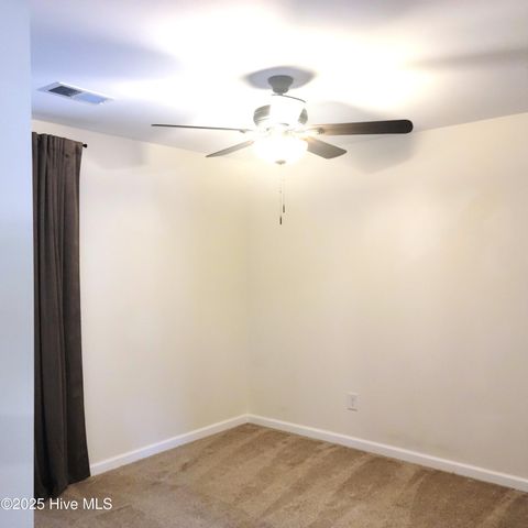 1604 Crest Drive, Aberdeen, NC 28315