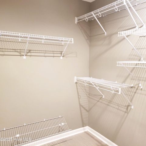 1604 Crest Drive, Aberdeen, NC 28315