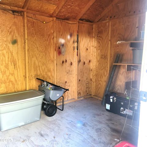 1604 Crest Drive, Aberdeen, NC 28315