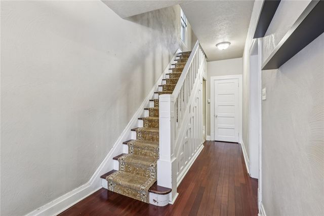 717 E End Ave, Regent Square, PA 15221