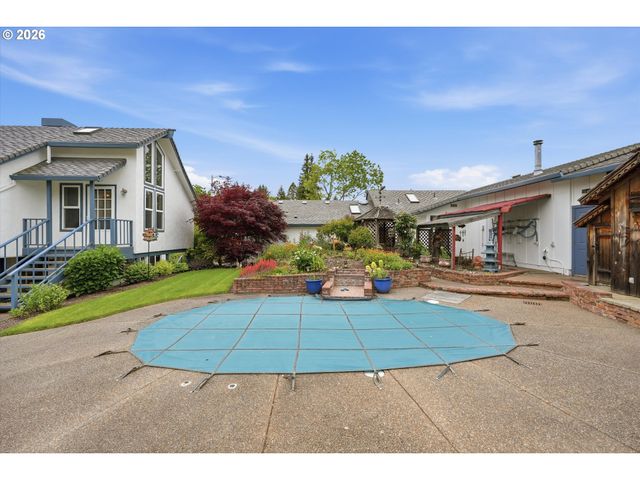 210 W 8TH St, Lafayette, OR 97127