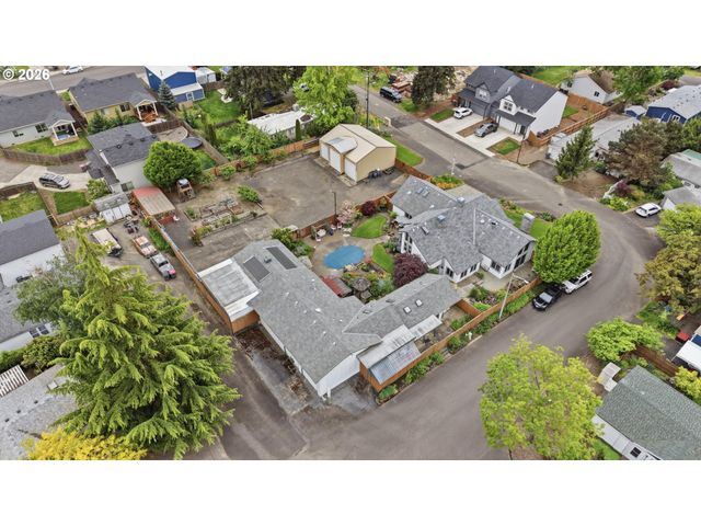 210 W 8TH St, Lafayette, OR 97127