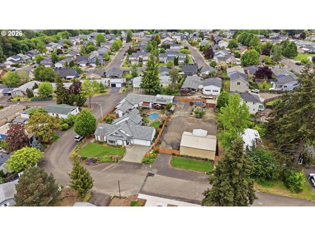 210 W 8TH St, Lafayette, OR 97127