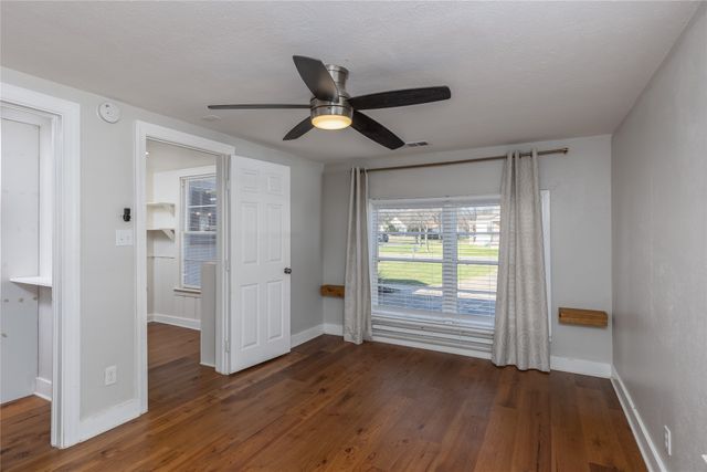 4525 Almena Road, River Oaks, TX 76114