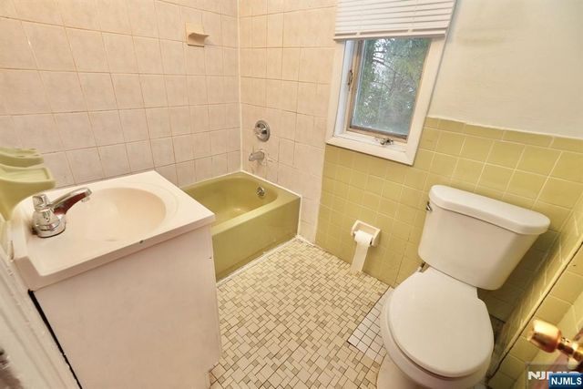 214 Ashland Avenue, Bloomfield, NJ 07003