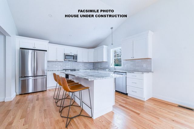 5 Pat Rose Way, Rockland, MA 02370